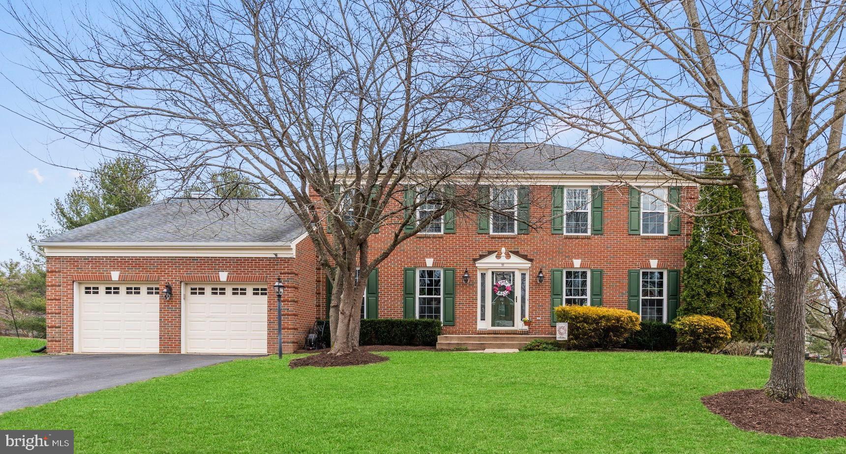 HAMPTON OAKS - Residential