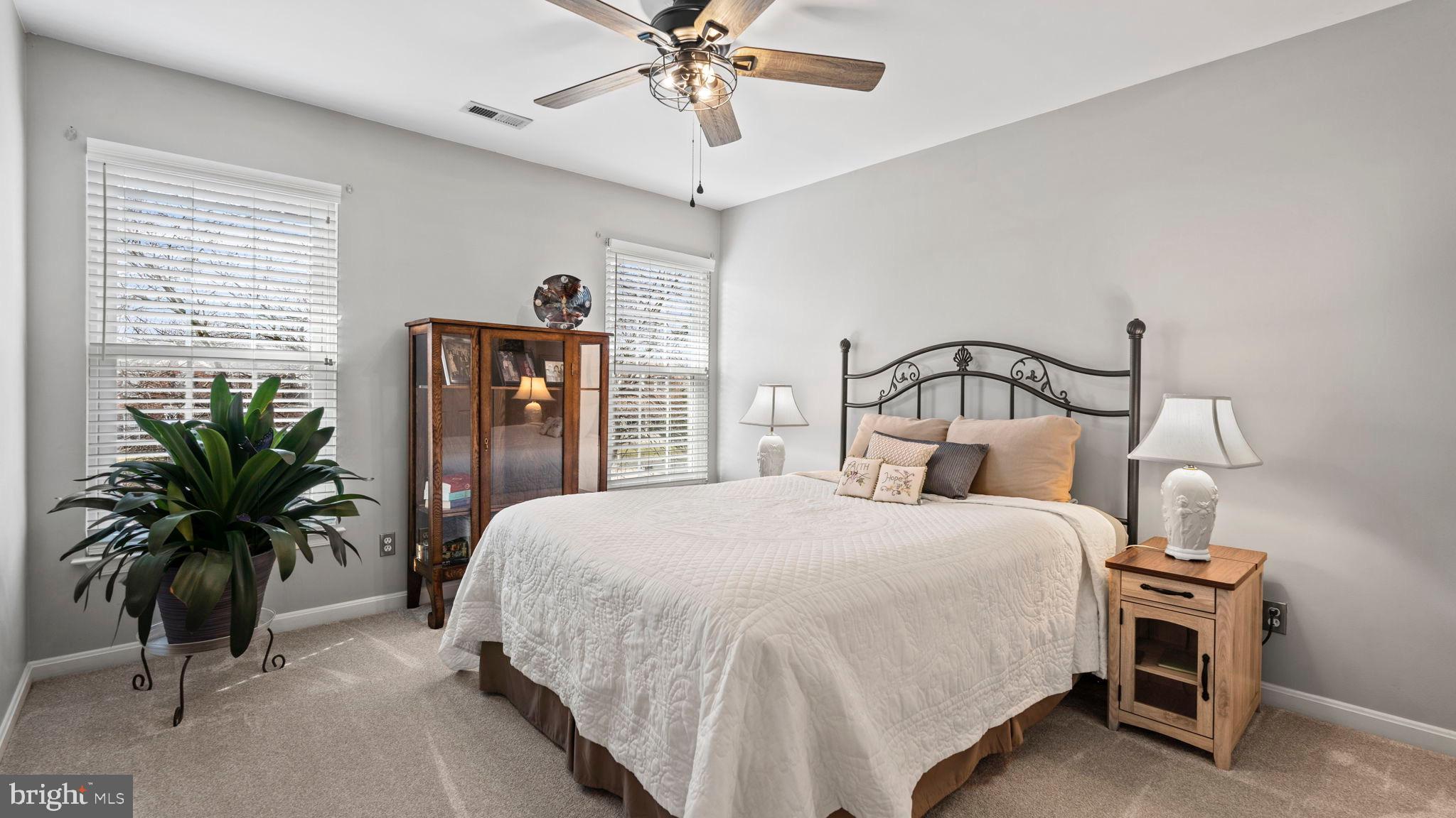 HAMPTON OAKS - Residential