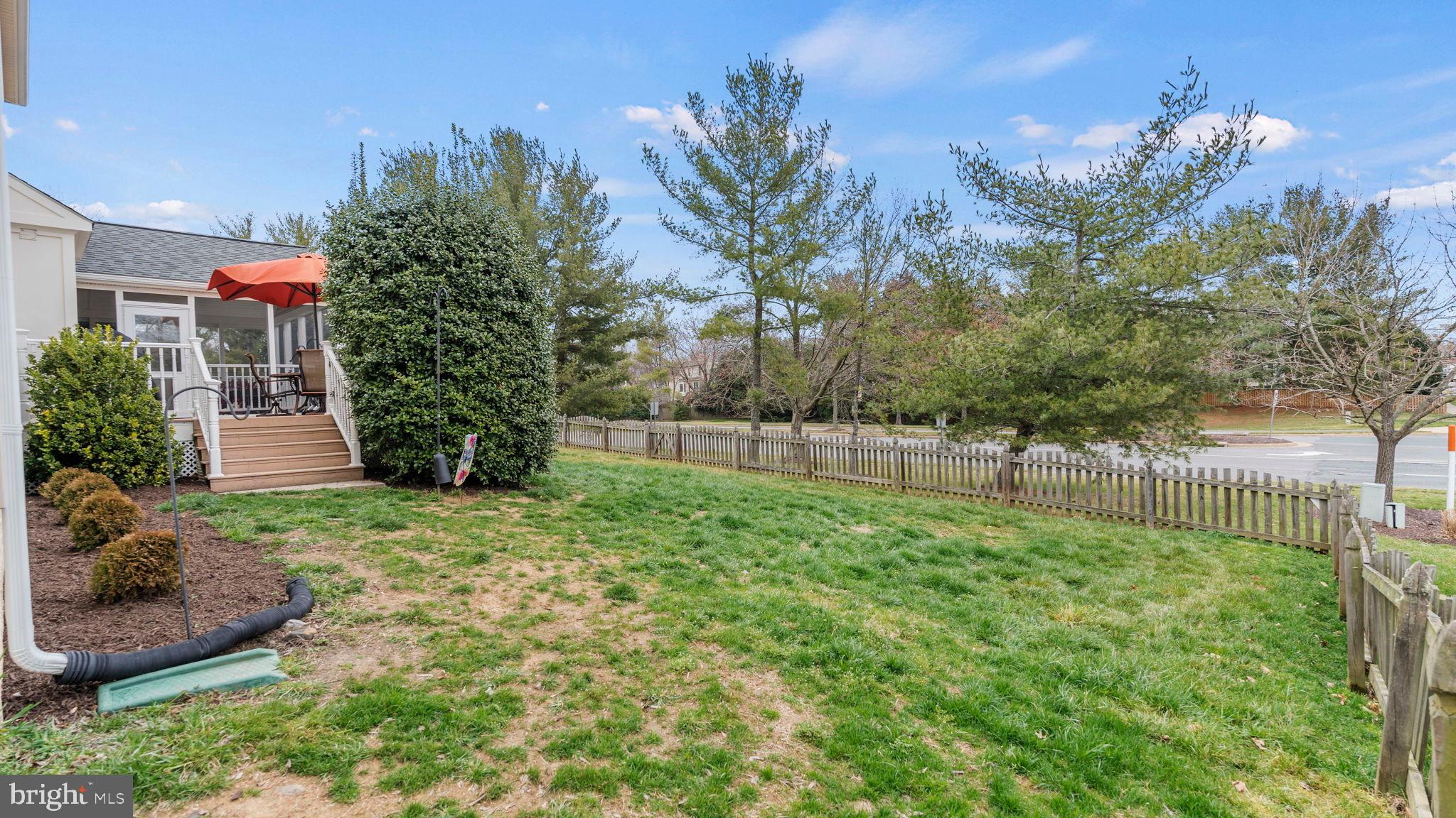 HAMPTON OAKS - Residential