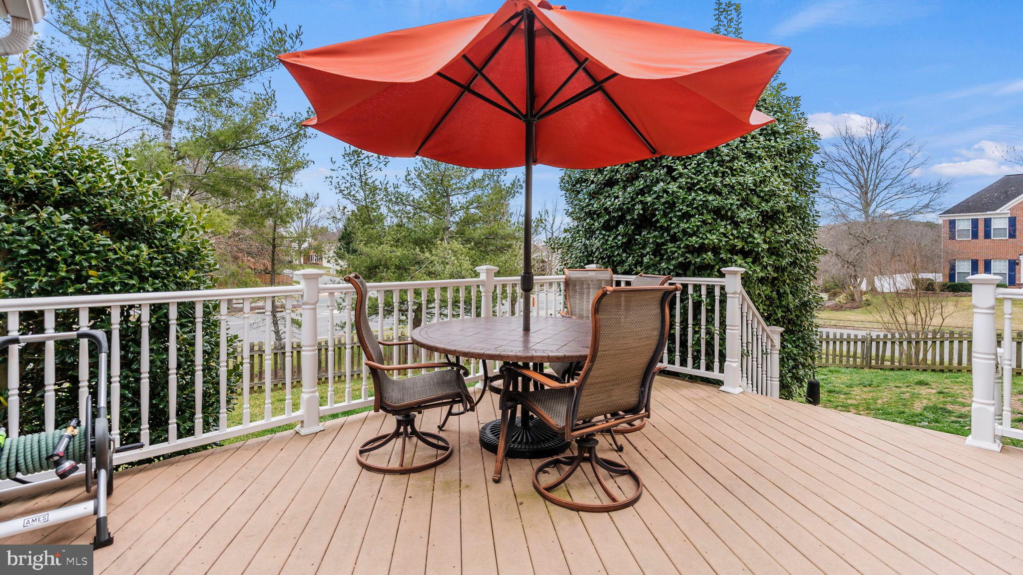 HAMPTON OAKS - Residential