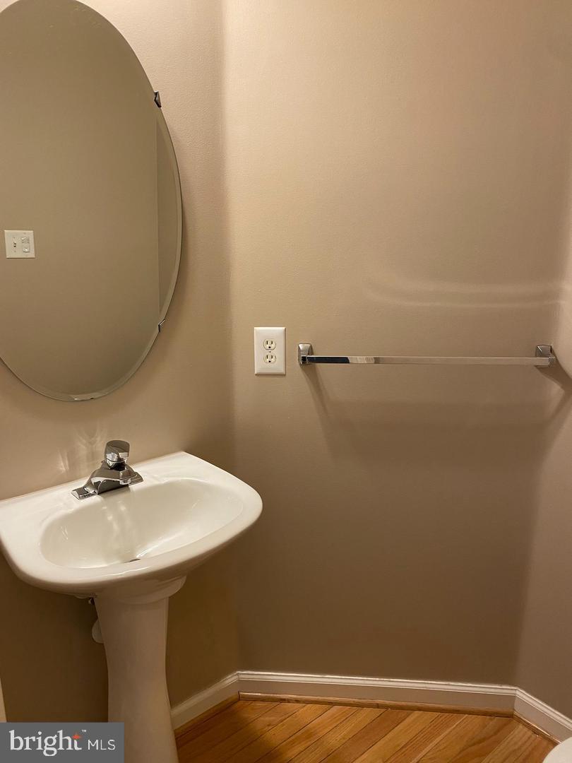 WESLEY WOODS - Residential Lease