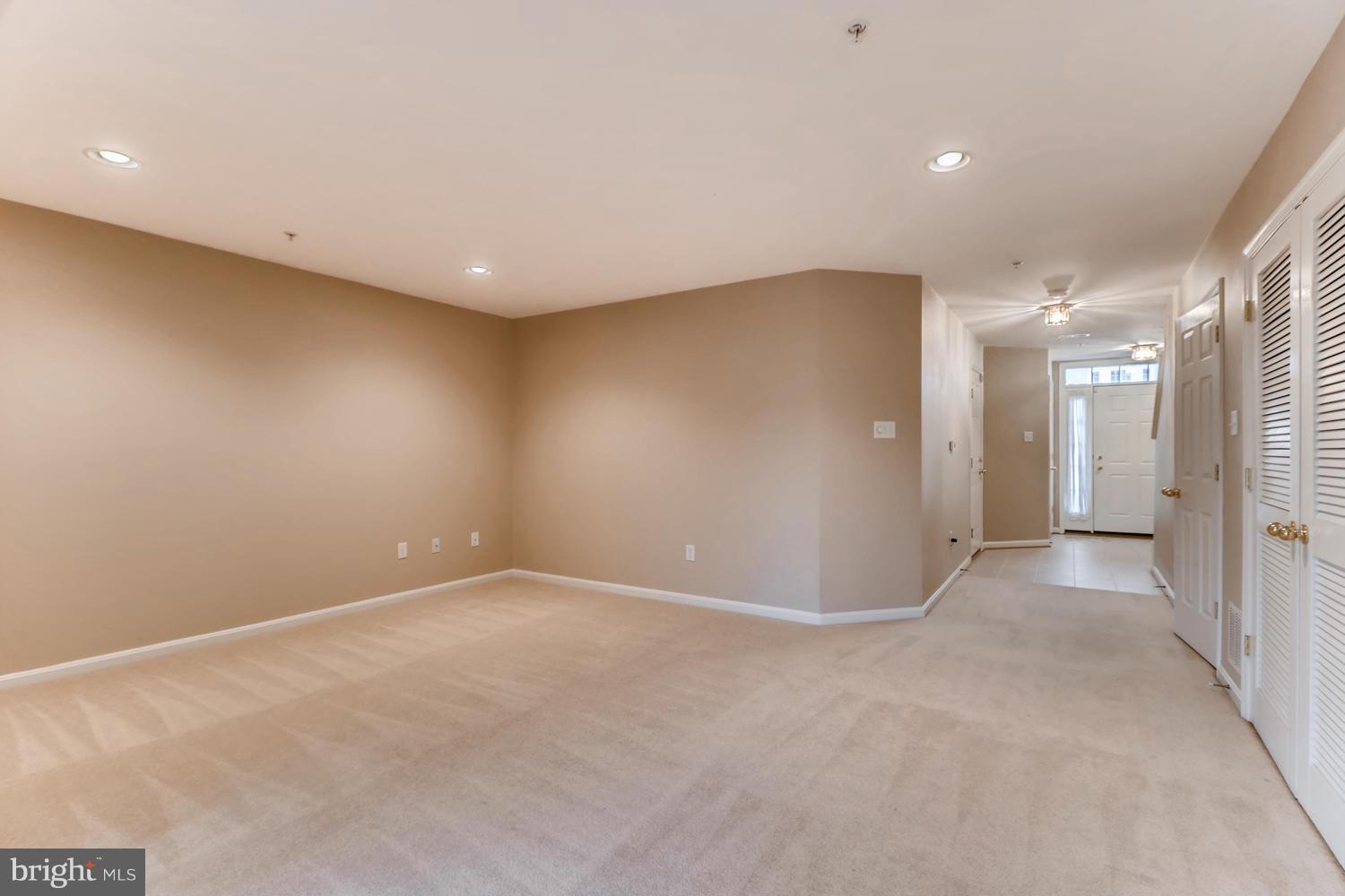 PINEY ORCHARD - Residential