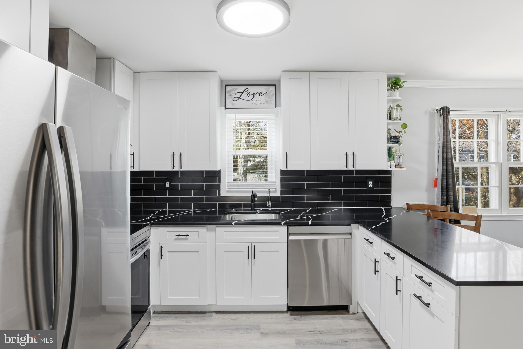 ST CHARLES BANNISTER - Residential