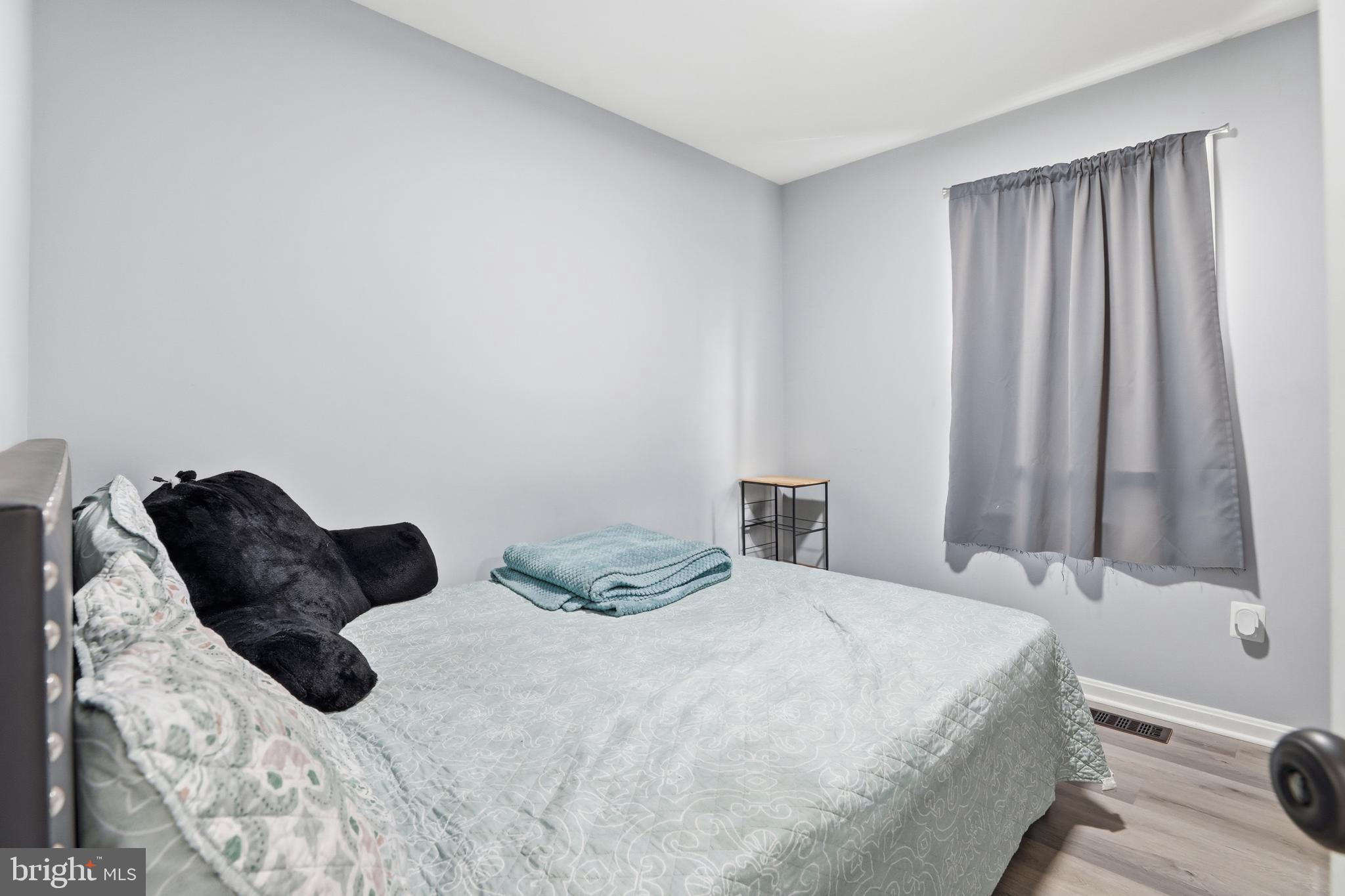 ST CHARLES BANNISTER - Residential