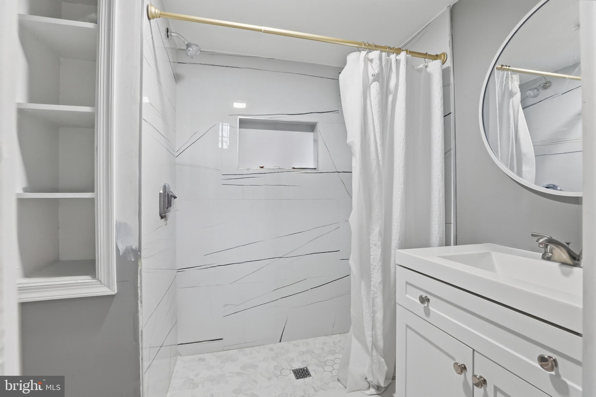 ST CHARLES BANNISTER - Residential