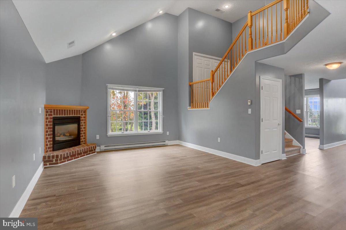 FOOTHILLS OF KENSINGTON - Residential