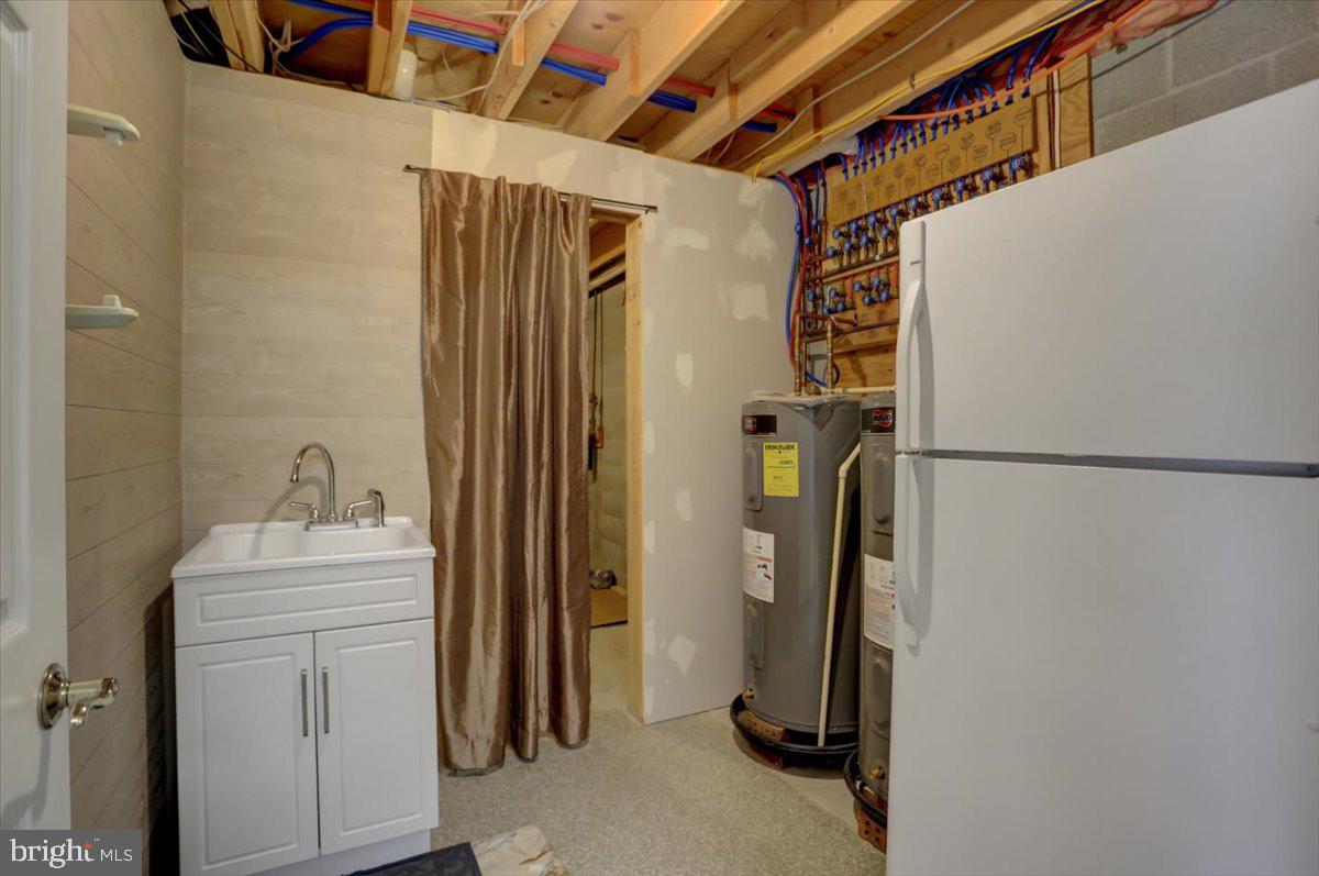 FOOTHILLS OF KENSINGTON - Residential