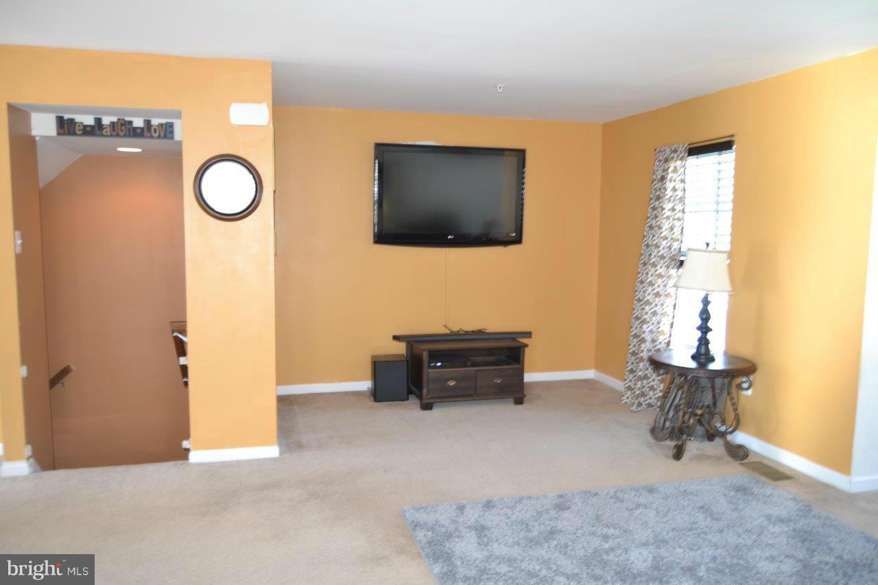 CHERRY HILL - Residential