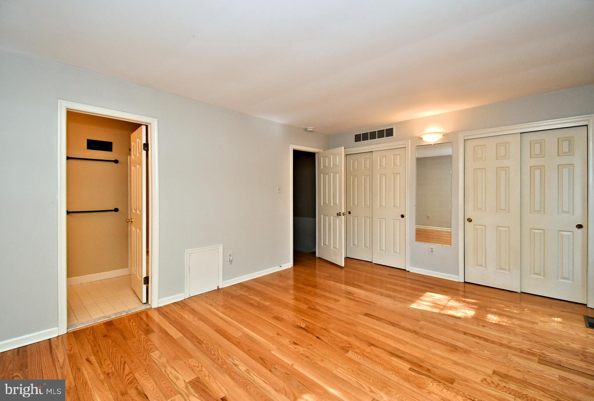 LAFAYETTE HILL - Residential