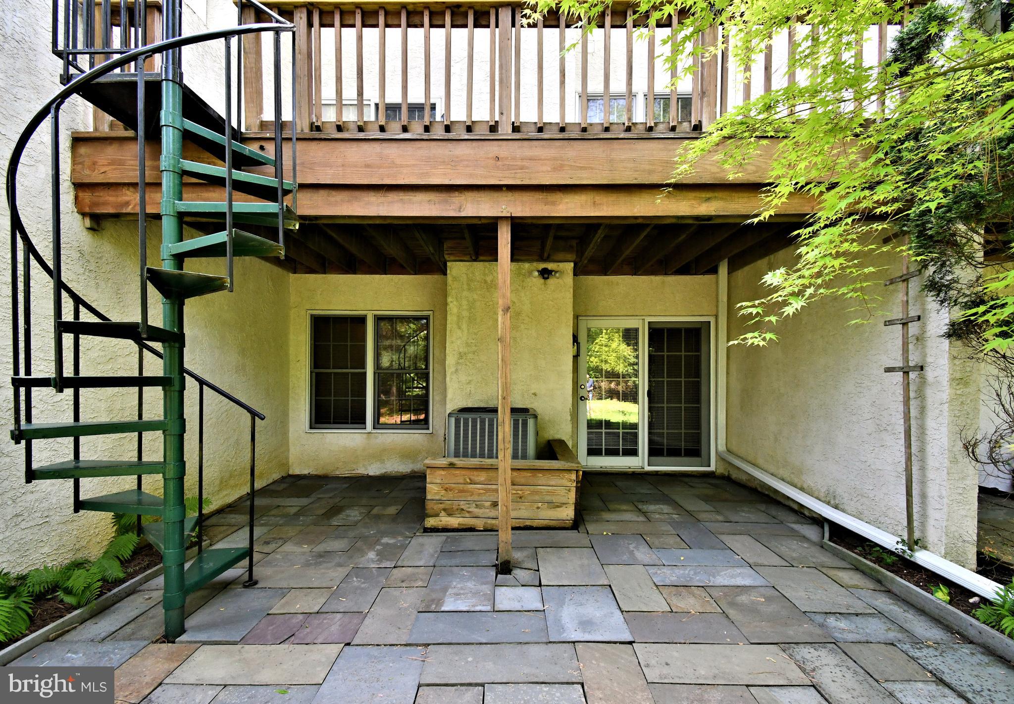 LAFAYETTE HILL - Residential