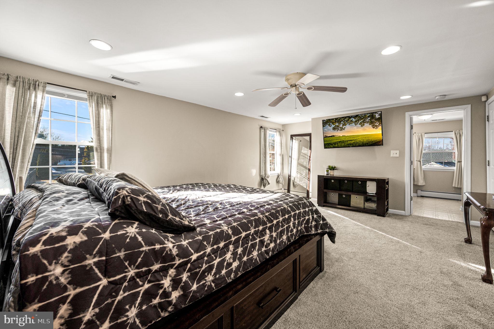 SNOWBALL GATE - Residential