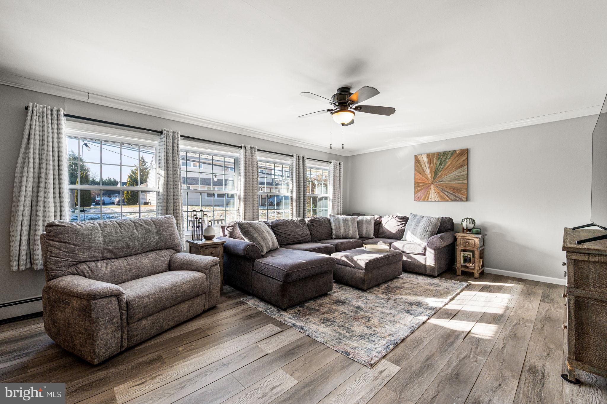 SNOWBALL GATE - Residential