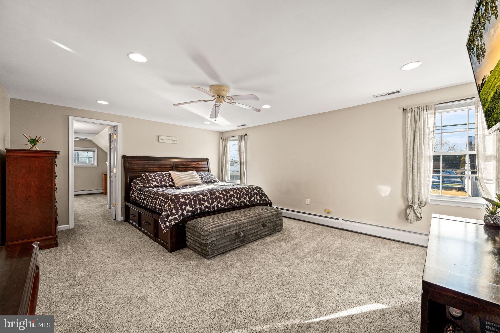 SNOWBALL GATE - Residential