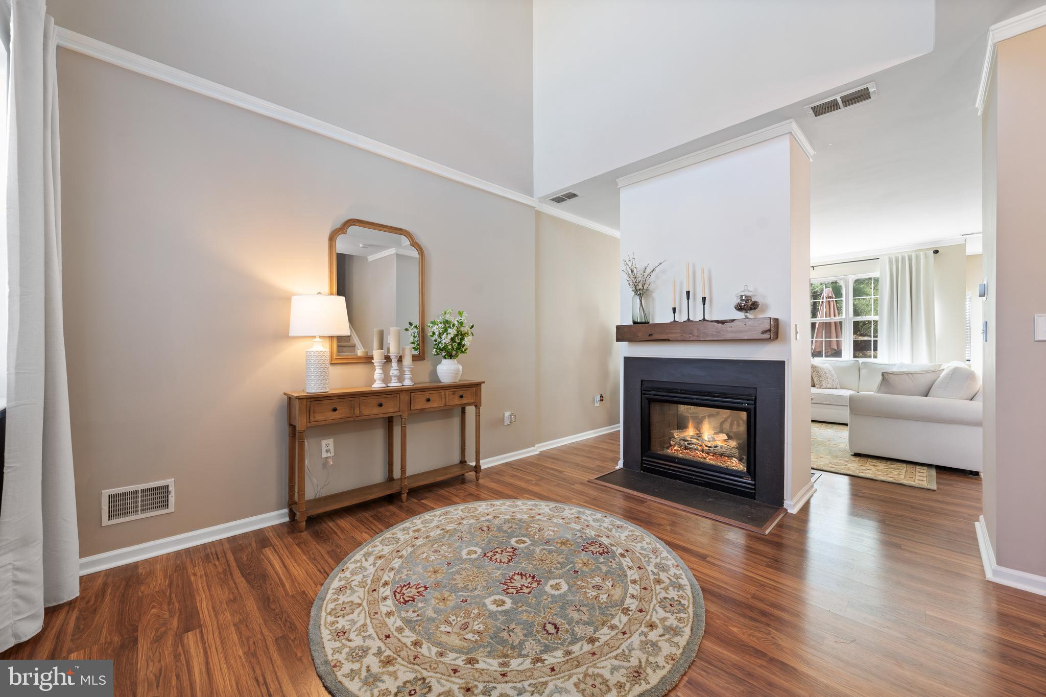 8 SCARLET OAK DRIVE