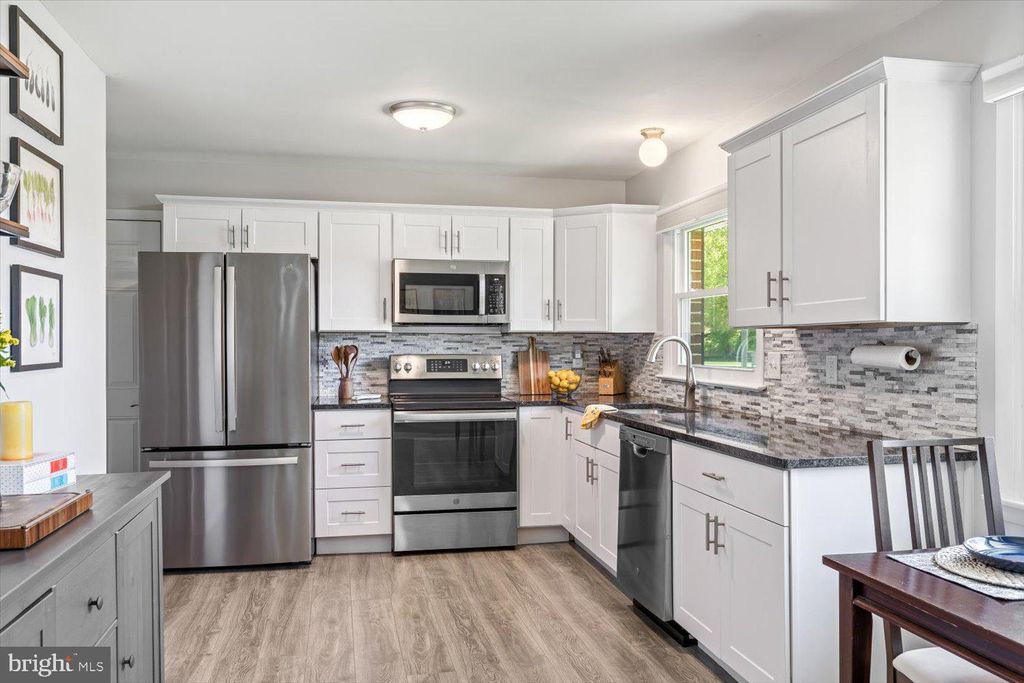 Photo of 145 N PENN ST, MANHEIM, PA 17545 (MLS # PALA2034158)