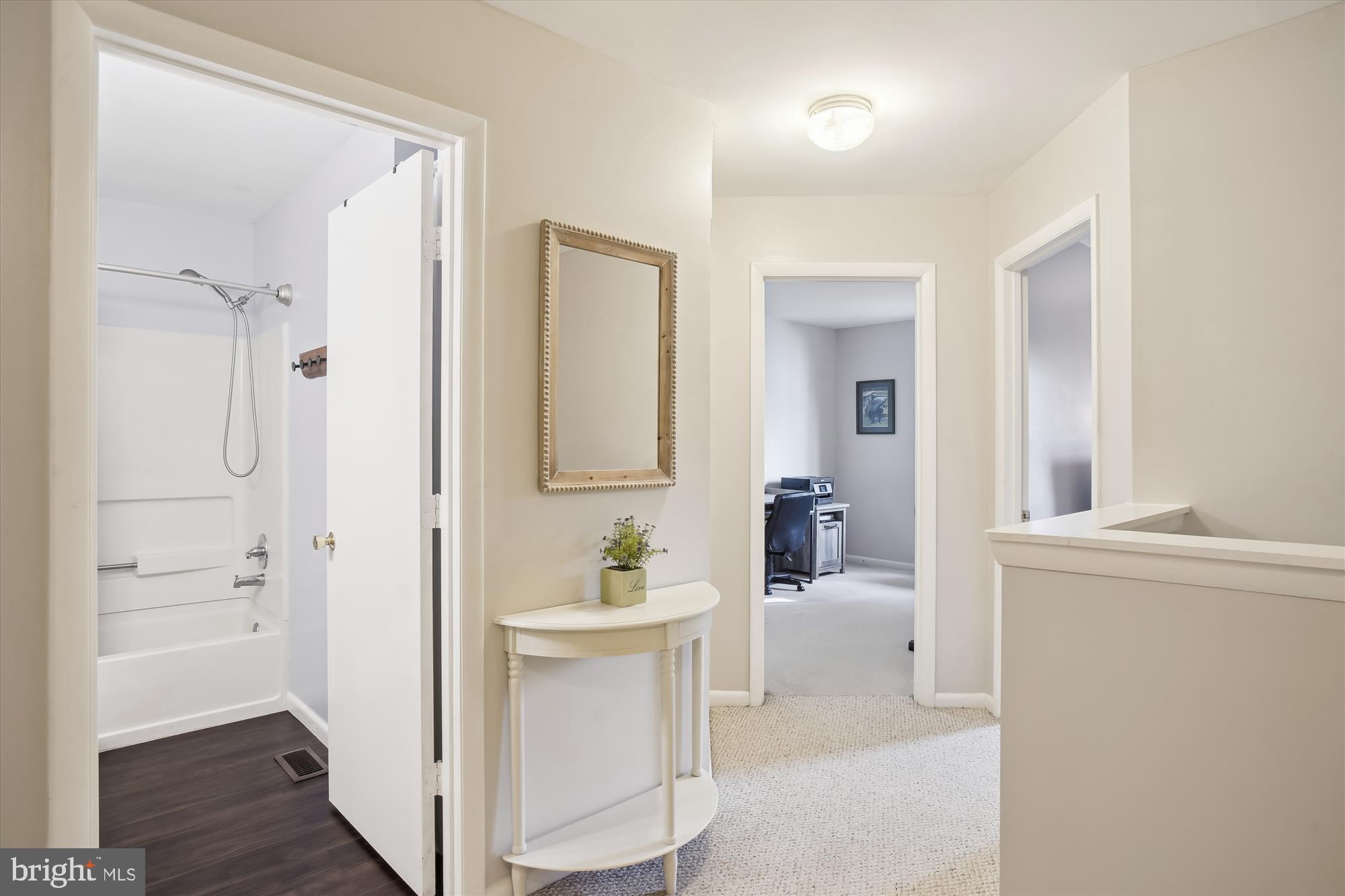 CHARLESGATE - Residential