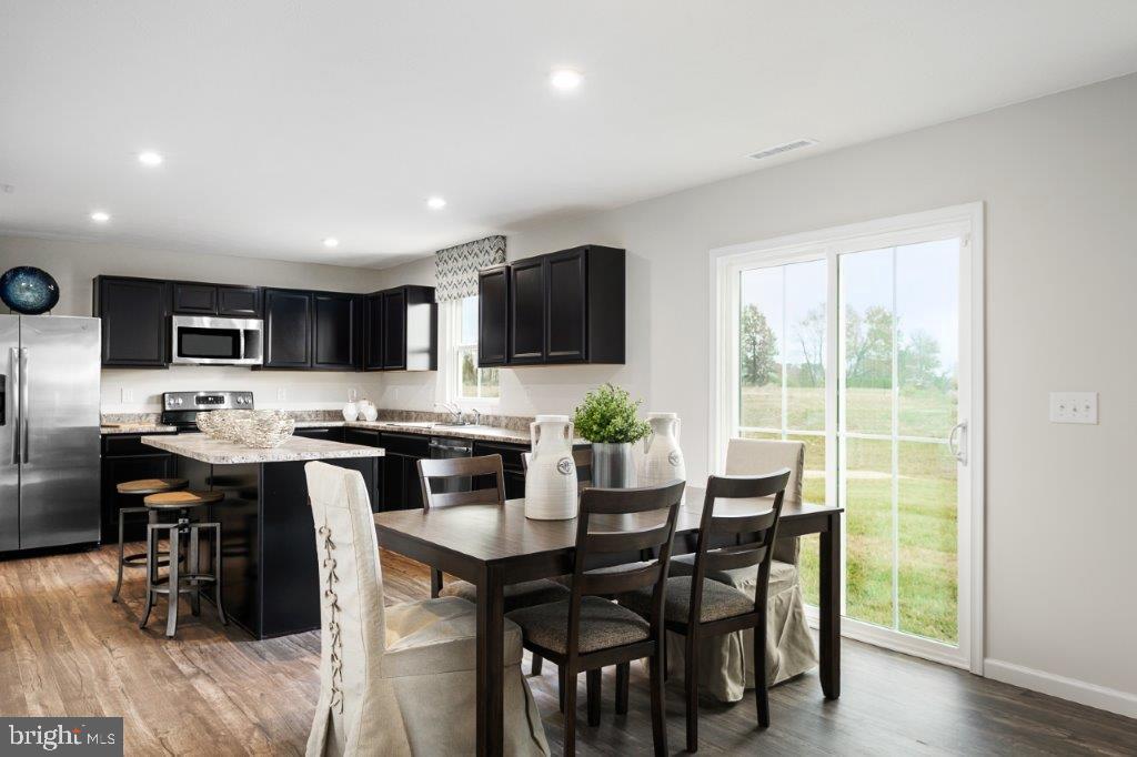 RIDGELY FOREST - Residential