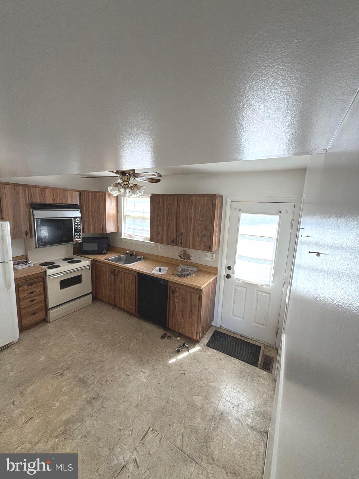 ELVATON TOWNE CONDO - Residential