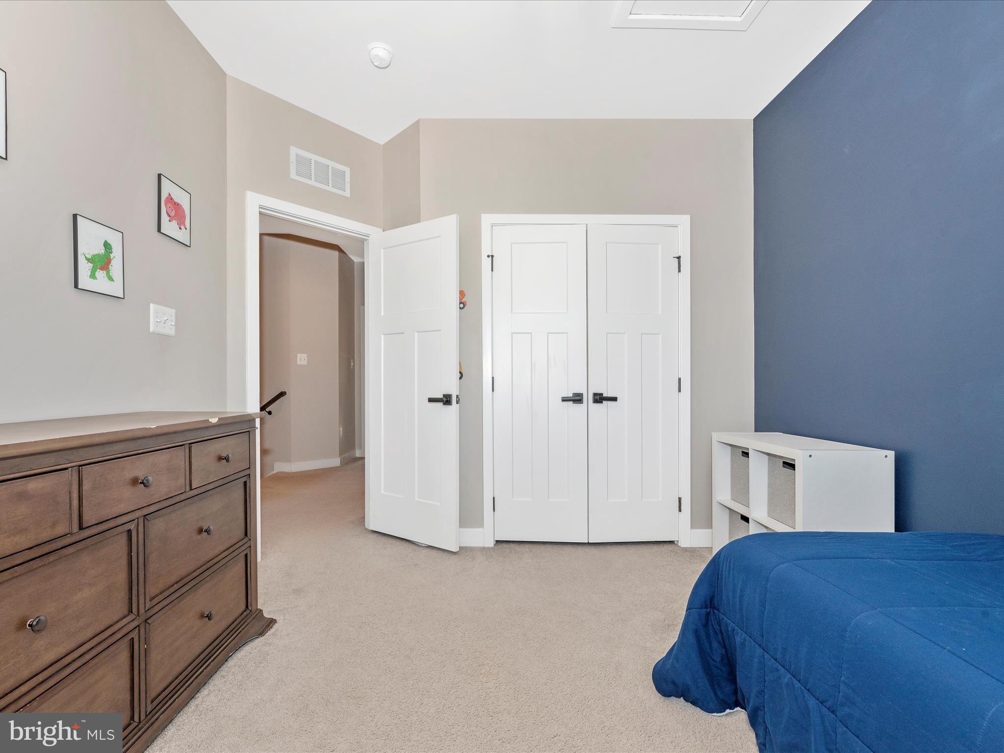 LAKE LINGANORE TOWN CENTER - Residential