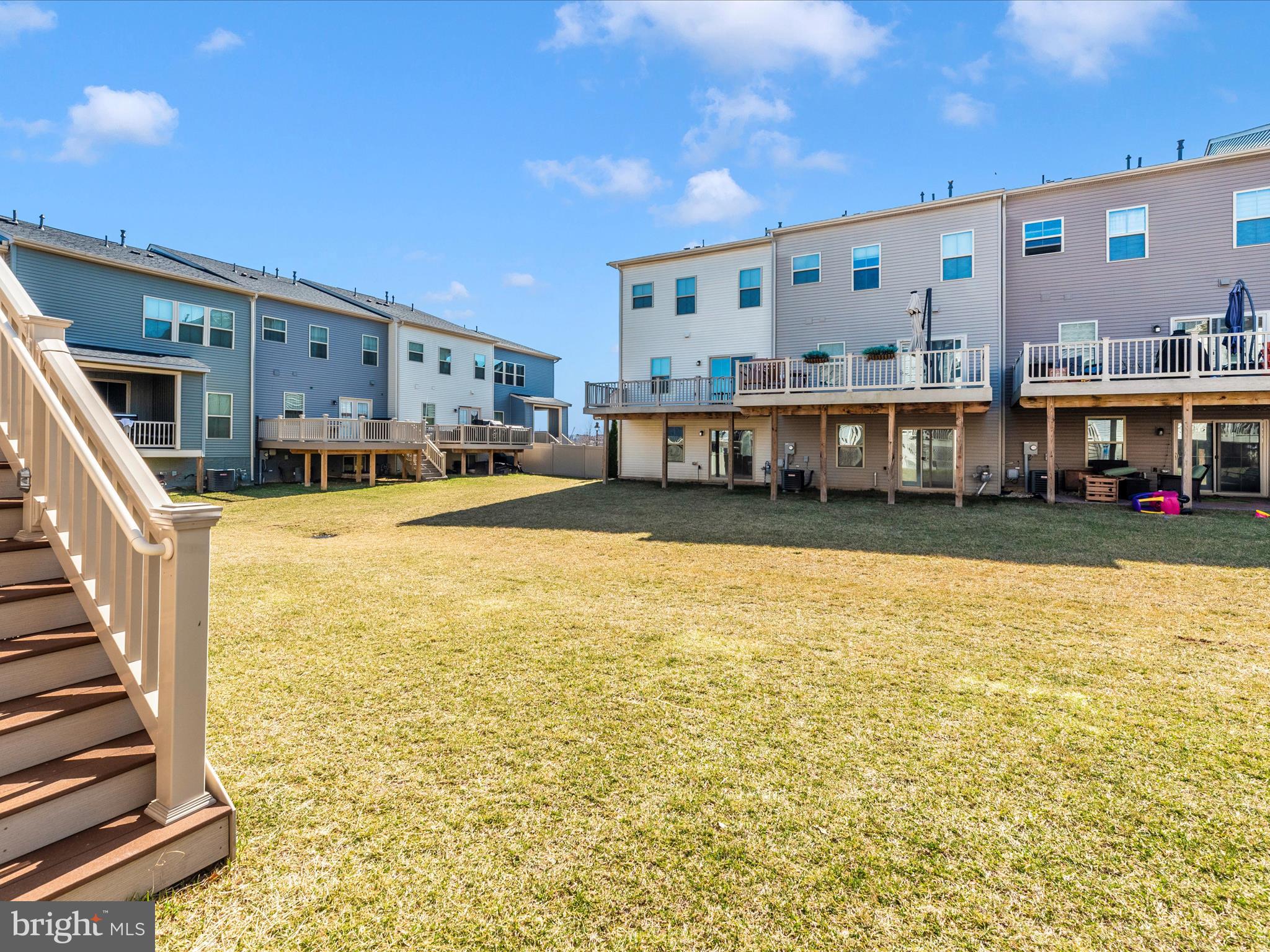 LAKE LINGANORE TOWN CENTER - Residential