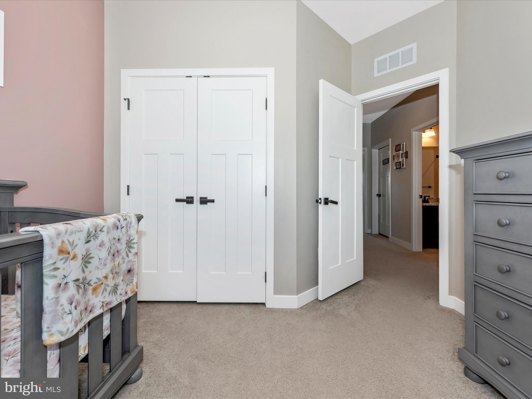 LAKE LINGANORE TOWN CENTER - Residential