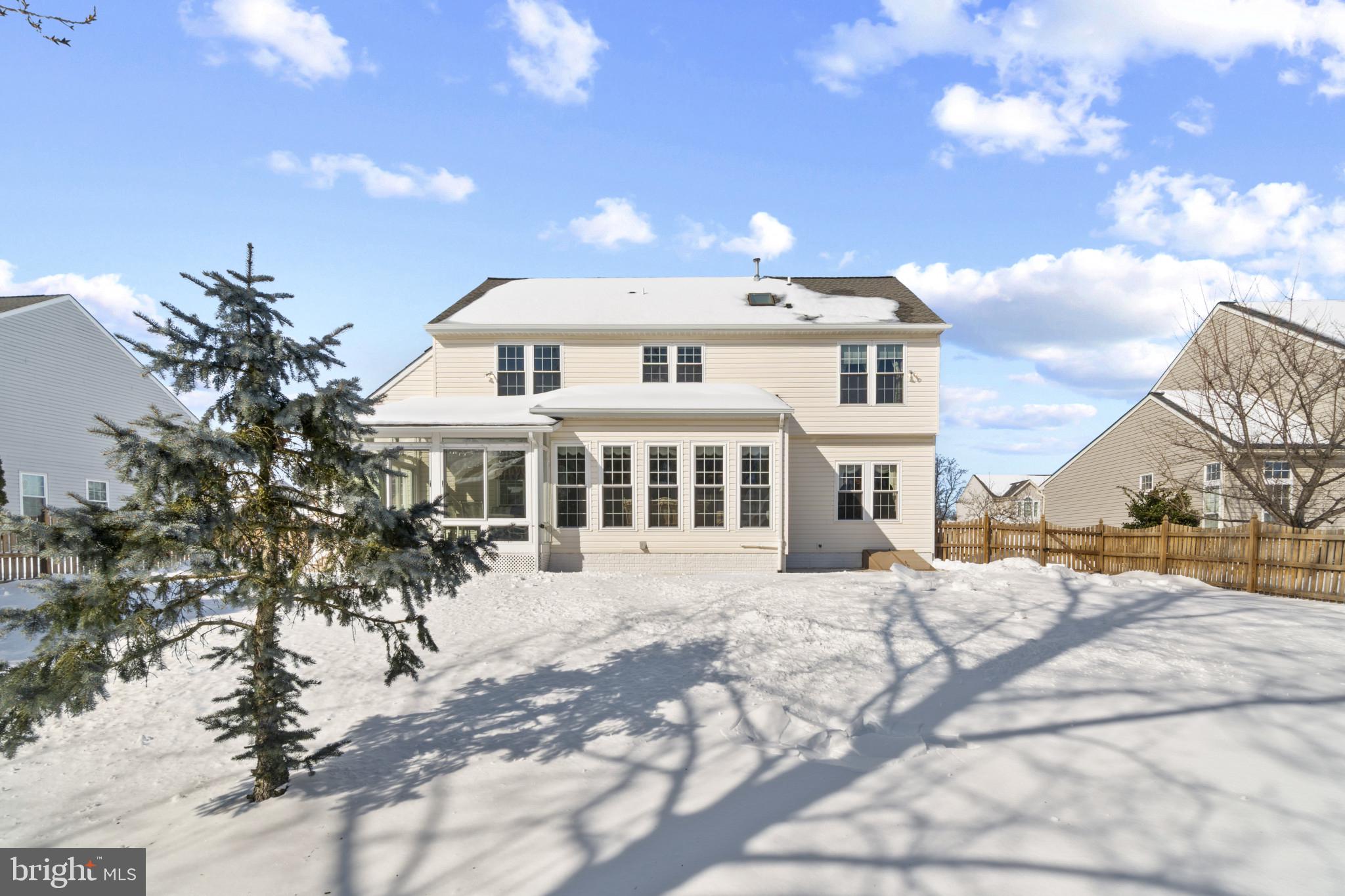 PERRY HALL FARMS - Residential