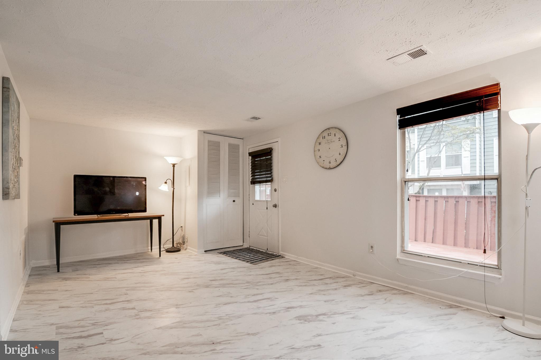 CHURCHILL TOWN SECTOR - Residential