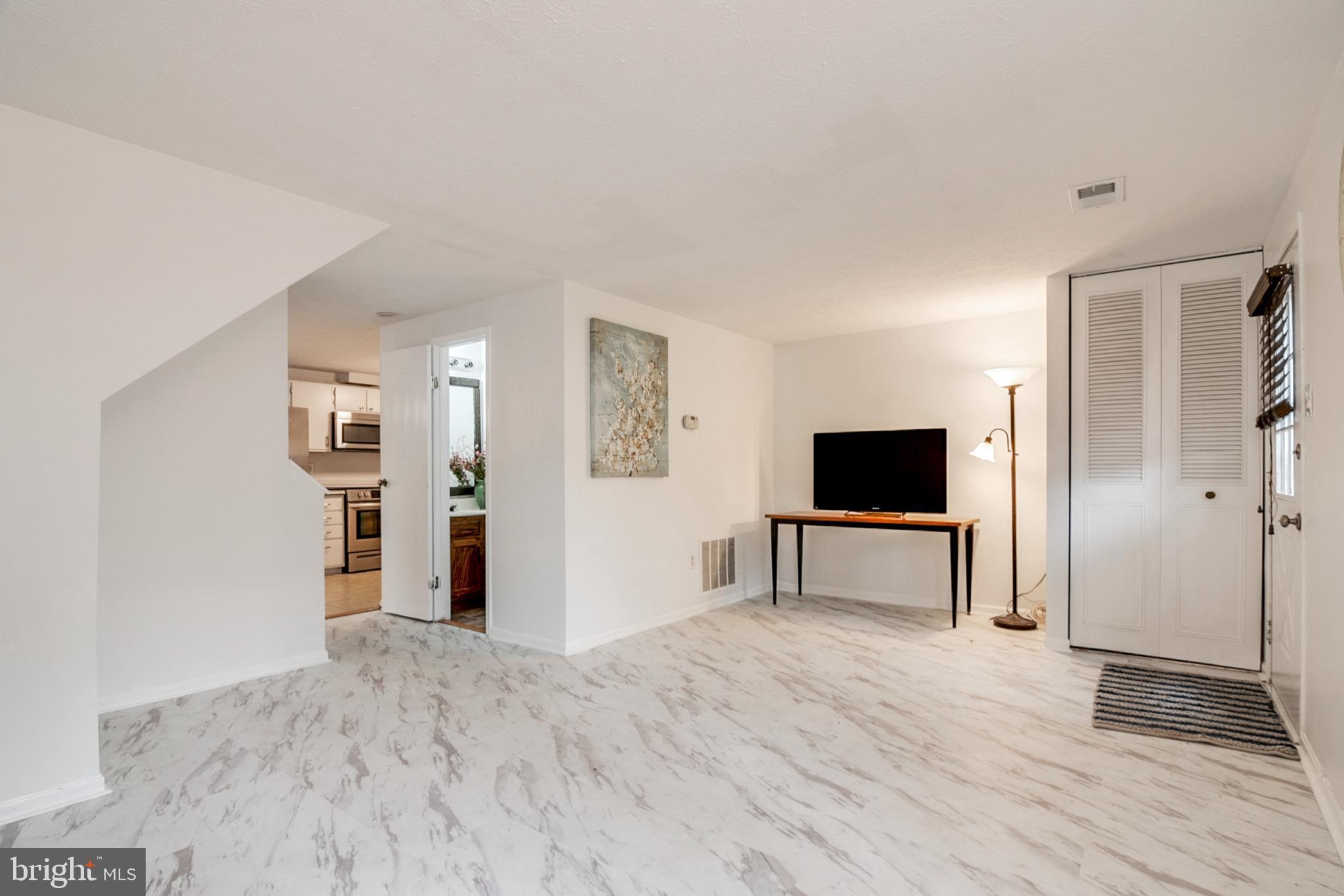 CHURCHILL TOWN SECTOR - Residential