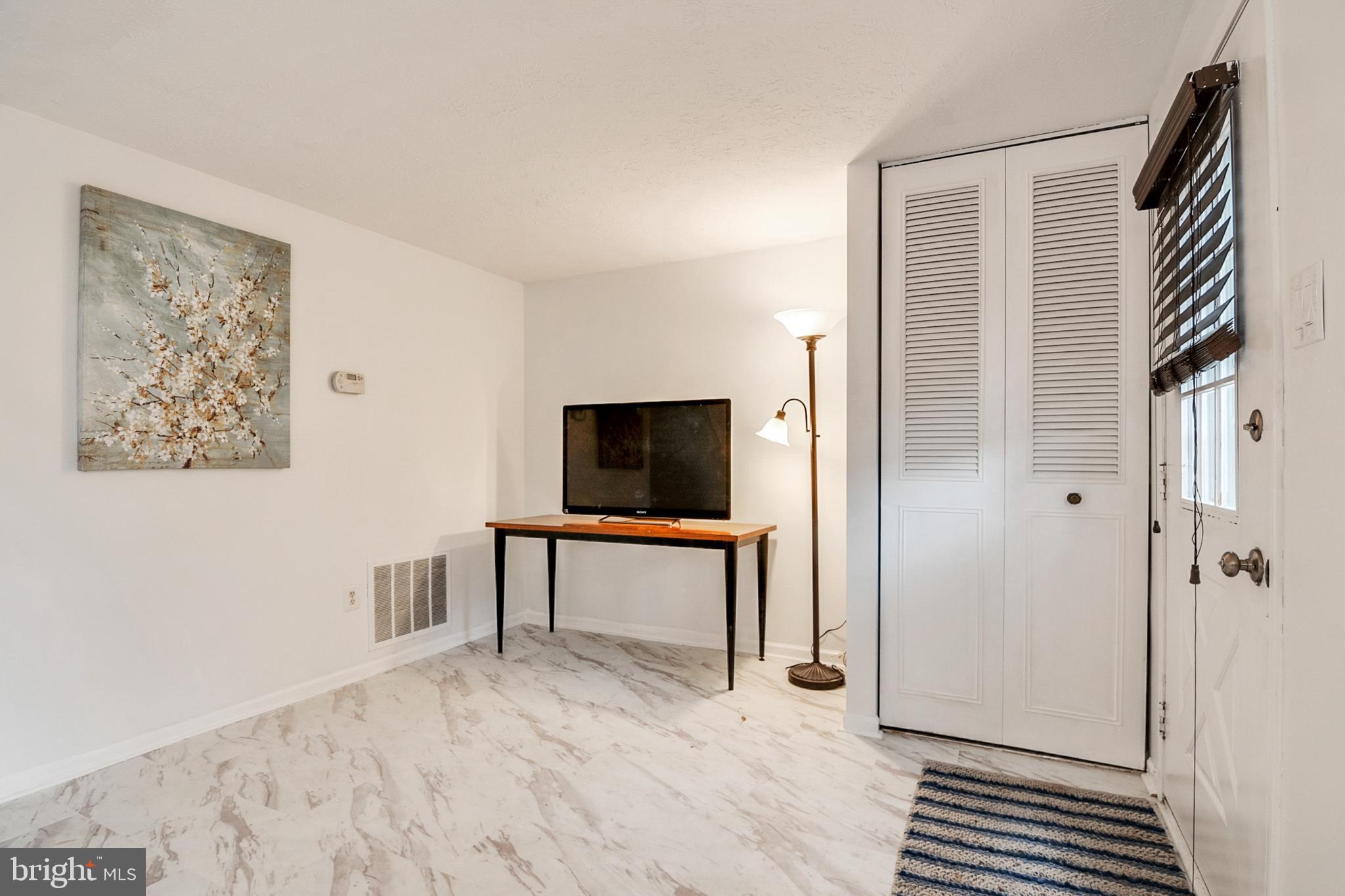 CHURCHILL TOWN SECTOR - Residential