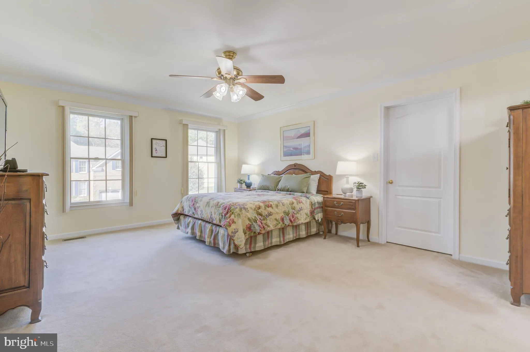 Princeton, New Jersey 08540, United States, 5 Bedrooms Bedrooms, ,3 BathroomsBathrooms,Residential,Contingent,216402