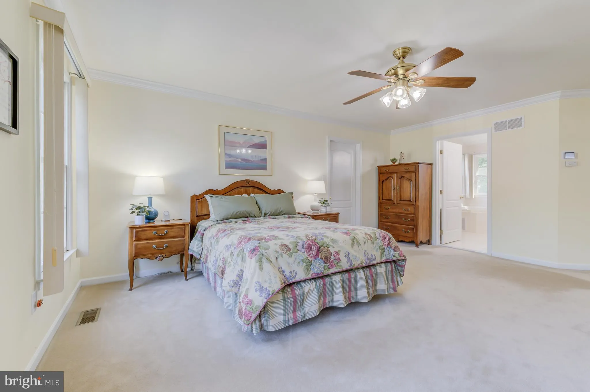 Princeton, New Jersey 08540, United States, 5 Bedrooms Bedrooms, ,3 BathroomsBathrooms,Residential,Contingent,216402