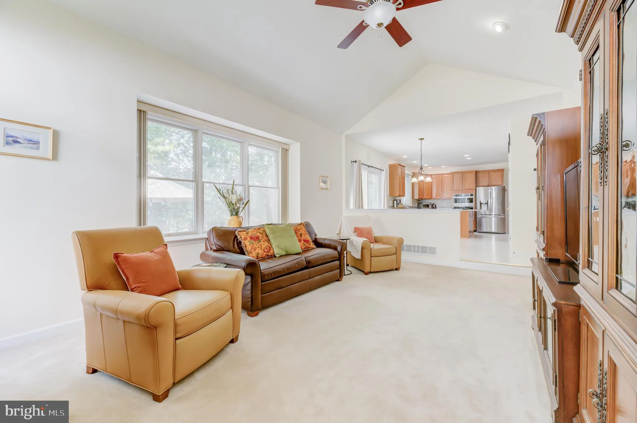 Princeton, New Jersey 08540, United States, 5 Bedrooms Bedrooms, ,3 BathroomsBathrooms,Residential,Contingent,216402