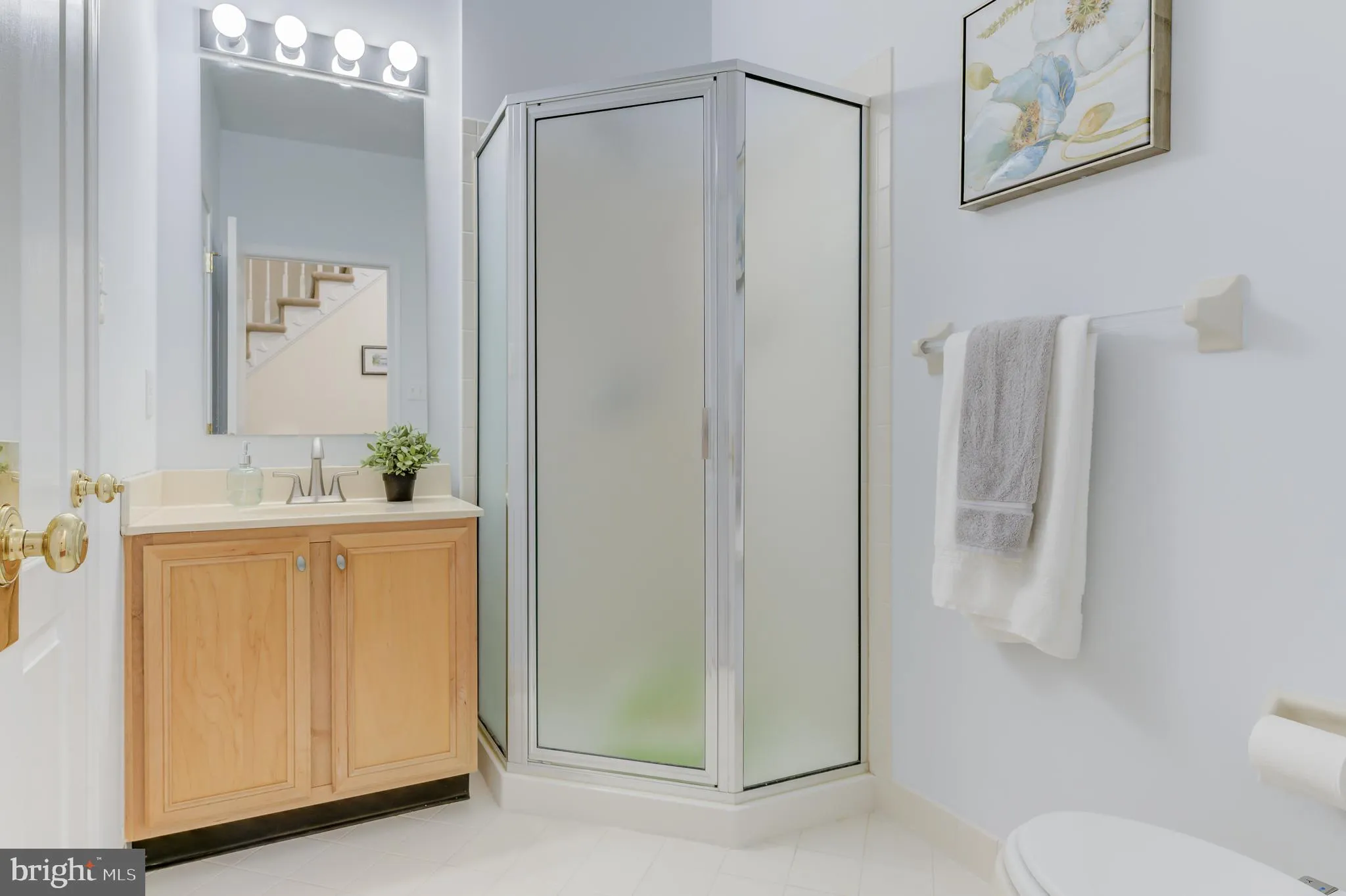 Princeton, New Jersey 08540, United States, 5 Bedrooms Bedrooms, ,3 BathroomsBathrooms,Residential,Contingent,216402