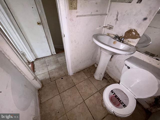 WEST BALTIMORE - Residential