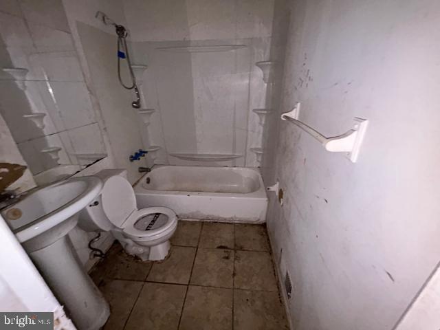 WEST BALTIMORE - Residential