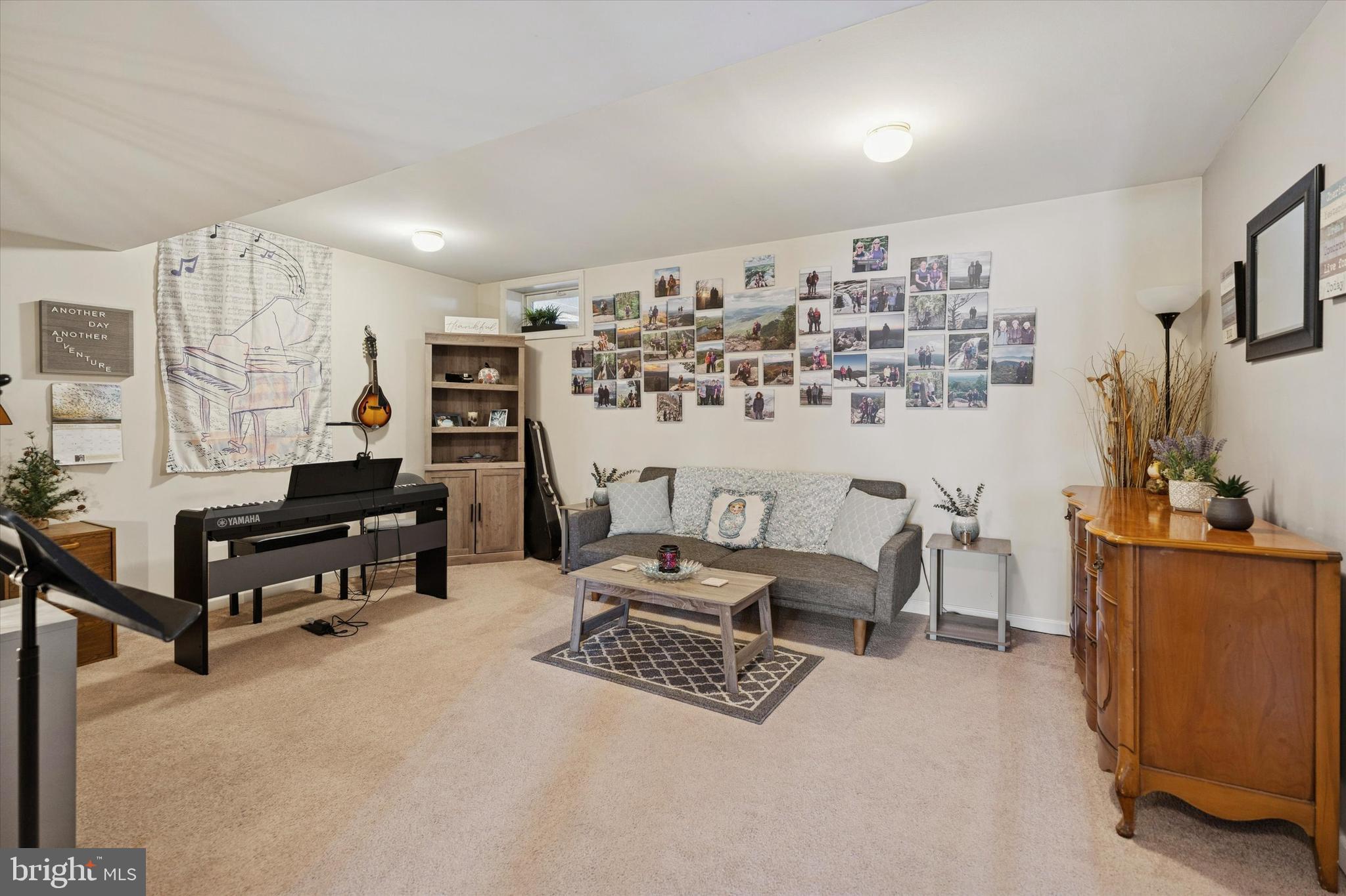 SUNNYBROOK - Residential