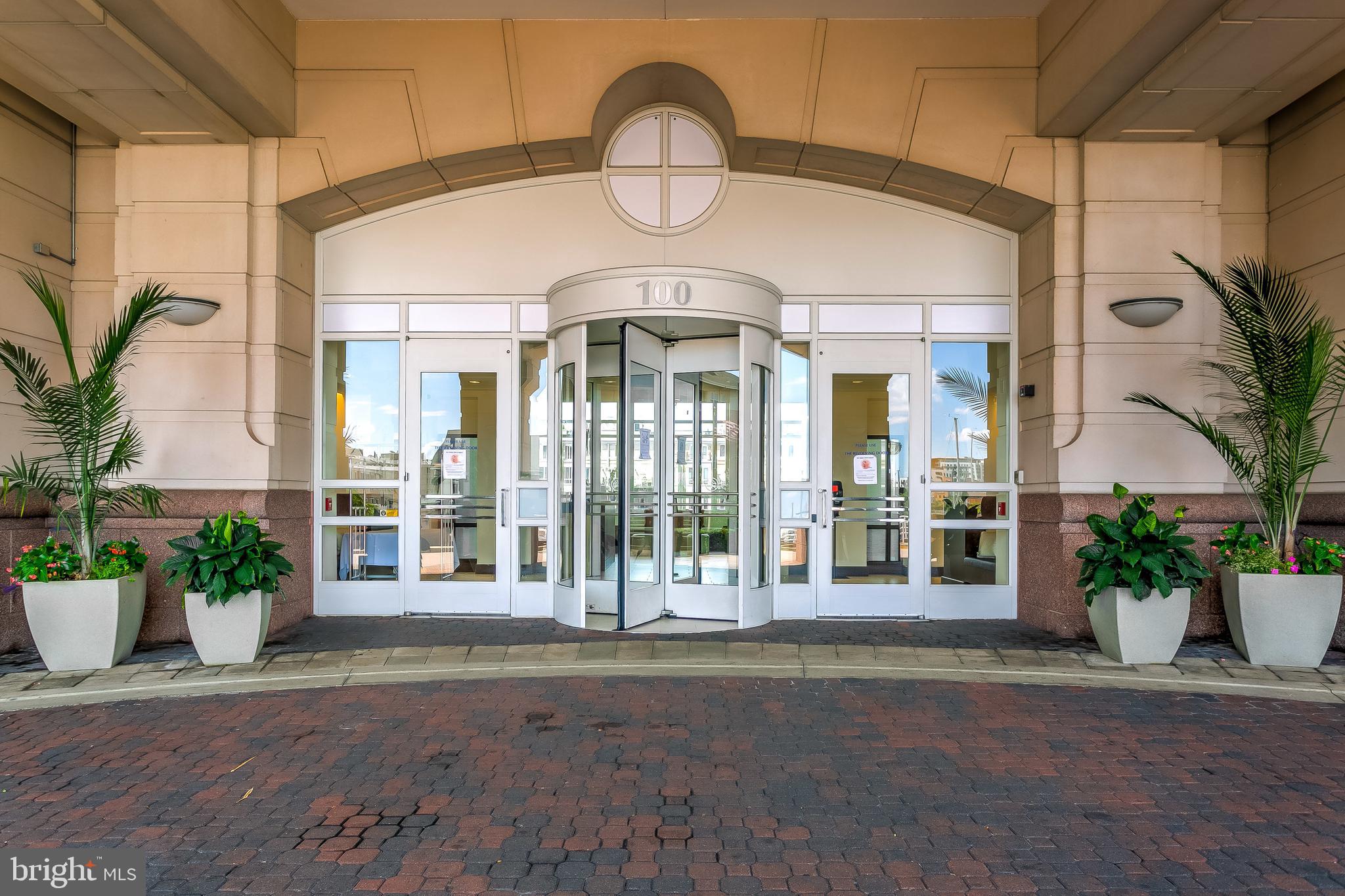 100 HARBORVIEW DRIVE 1801