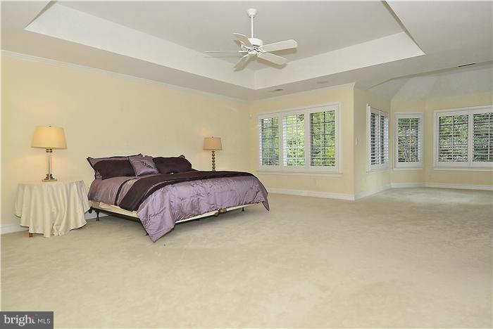 FALLS RUN - Residential