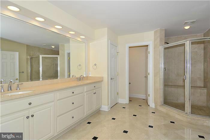 FALLS RUN - Residential