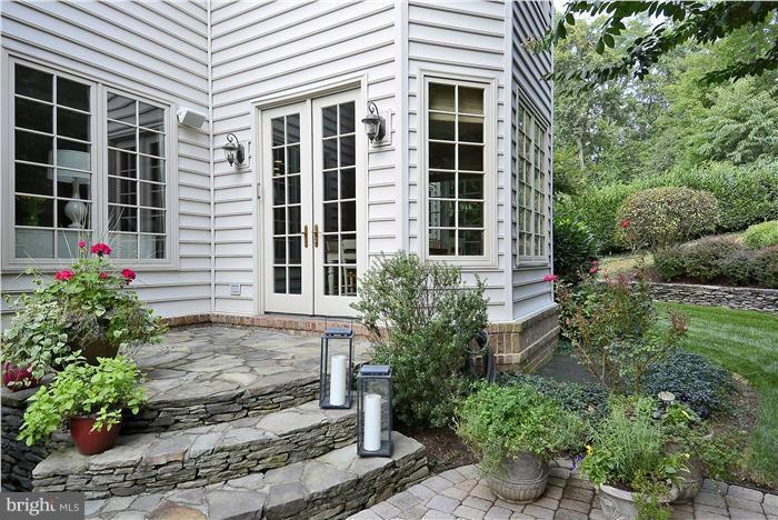 FALLS RUN - Residential