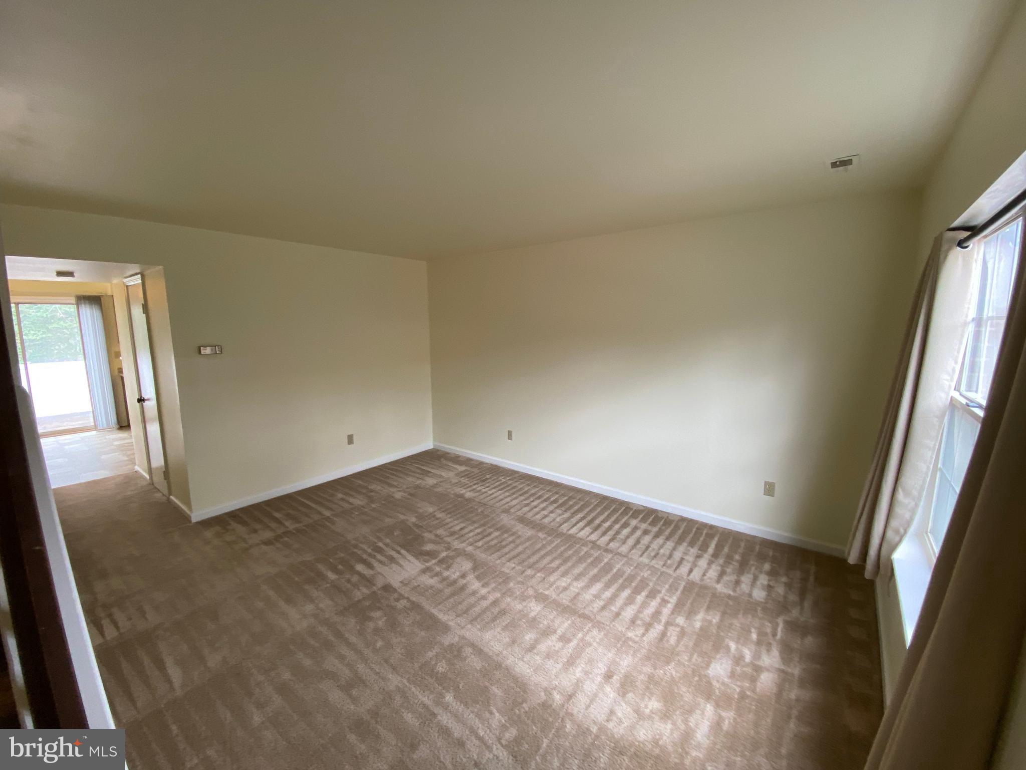 KINGS WOOD TOWNHOMES - Residential Lease