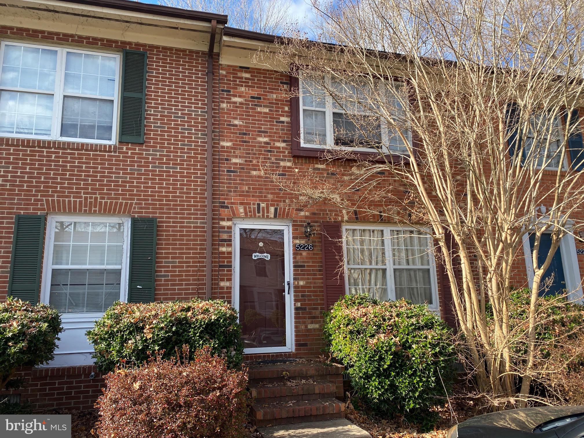 KINGS WOOD TOWNHOMES - Residential Lease