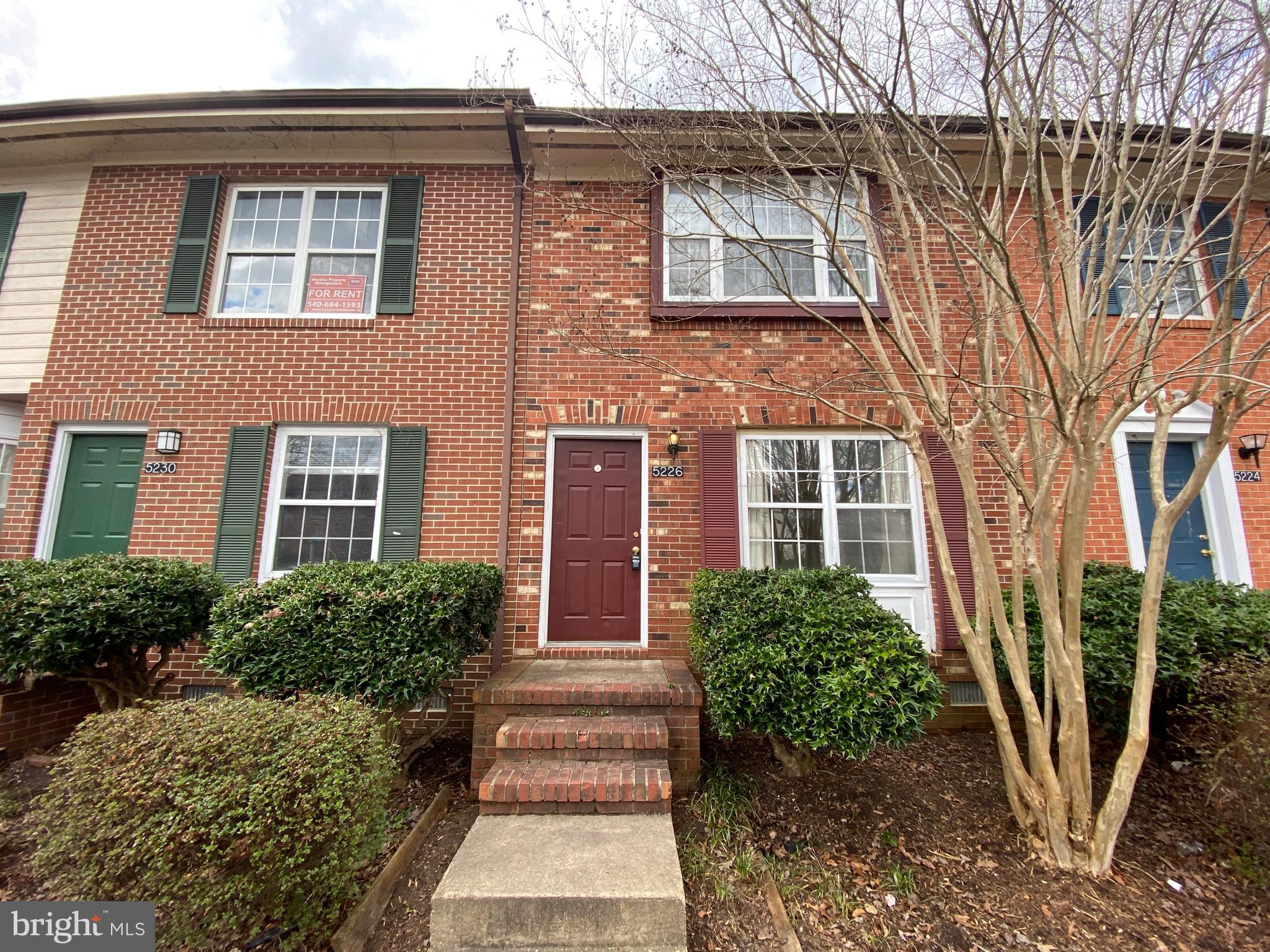 KINGS WOOD TOWNHOMES - Residential Lease