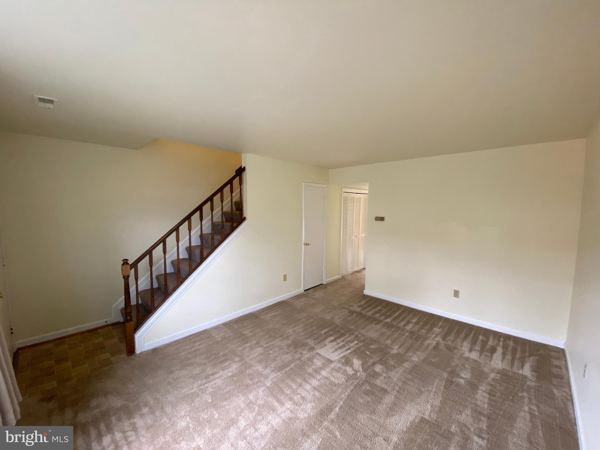 KINGS WOOD TOWNHOMES - Residential Lease