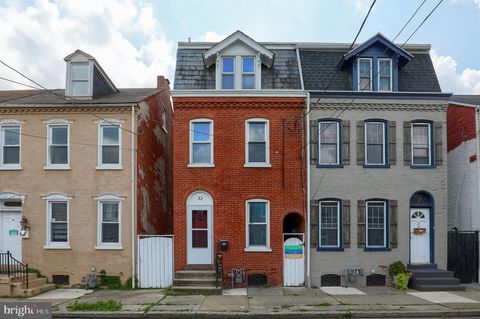 Photo of 32 CAROLINE ST, LANCASTER, PA 17603 (MLS # PALA2038286)