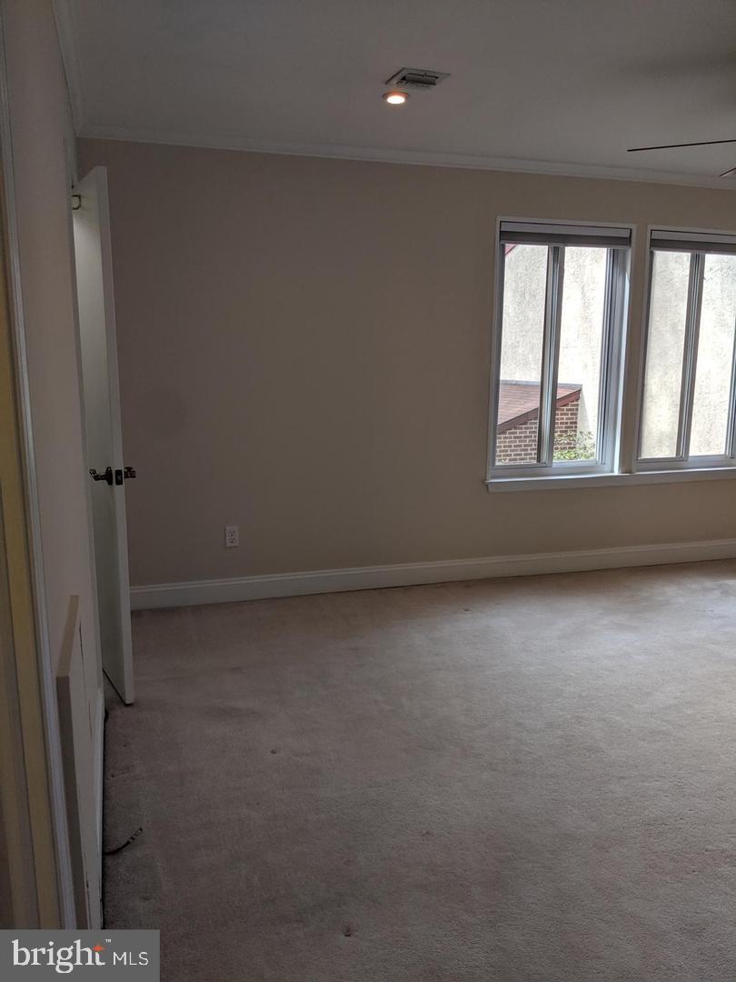 CHESTNUT GROVE - Residential Lease