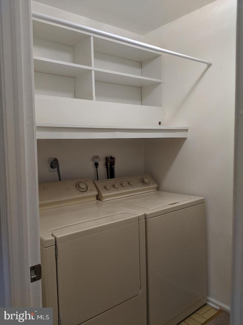 CHESTNUT GROVE - Residential Lease