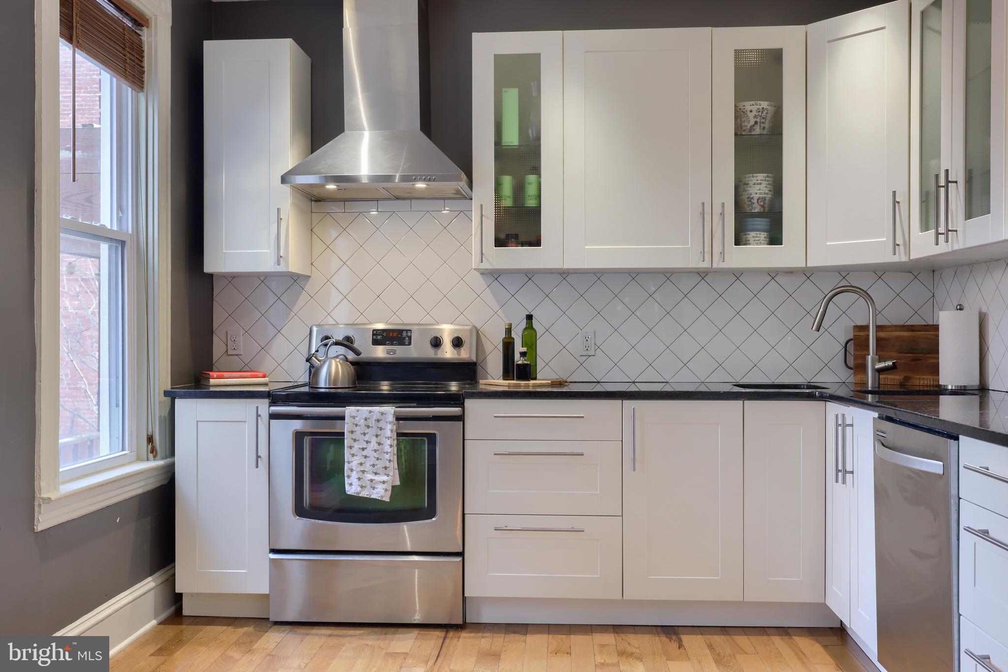 CHESTNUT HILL - Residential