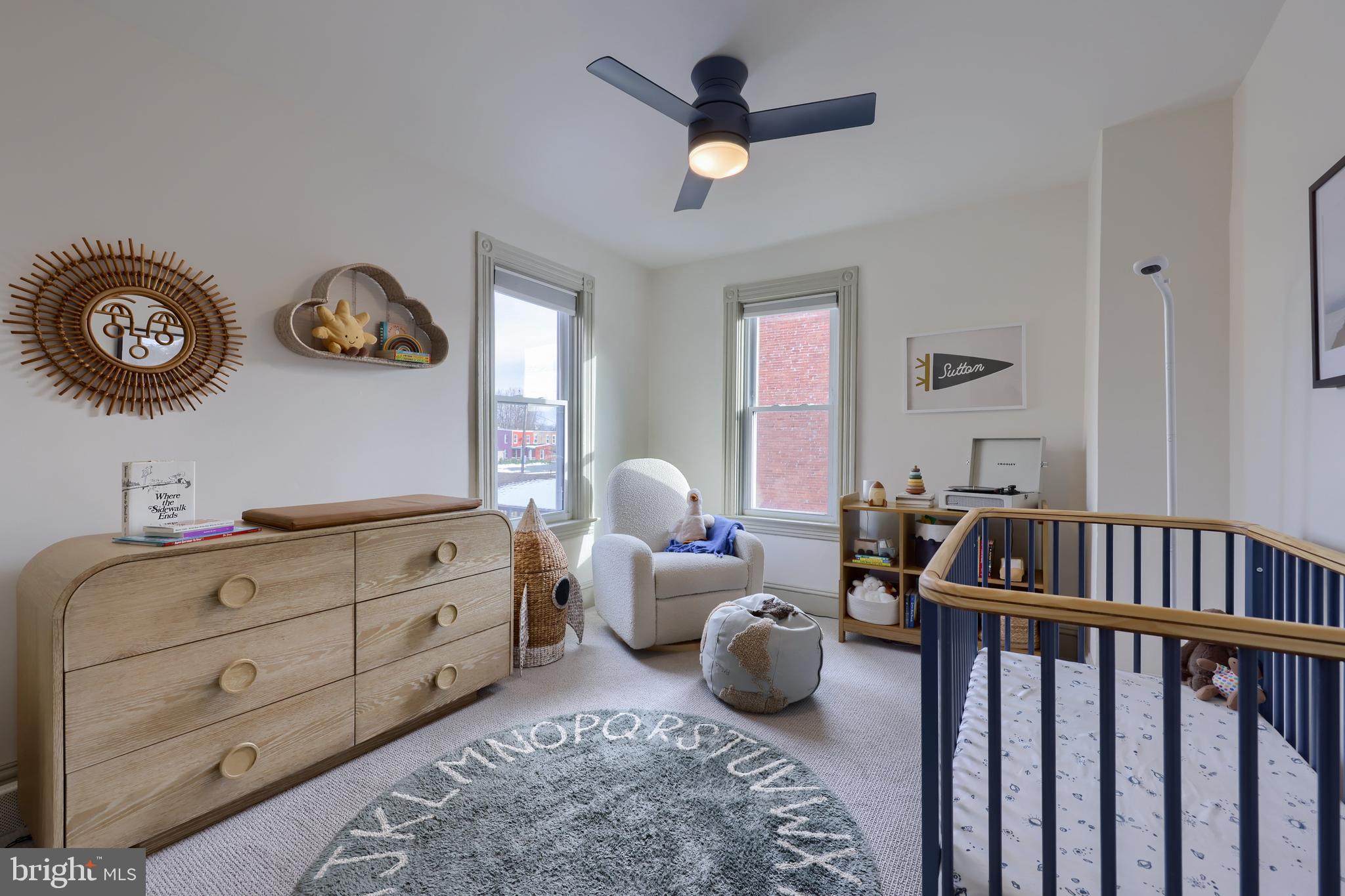 CHESTNUT HILL - Residential