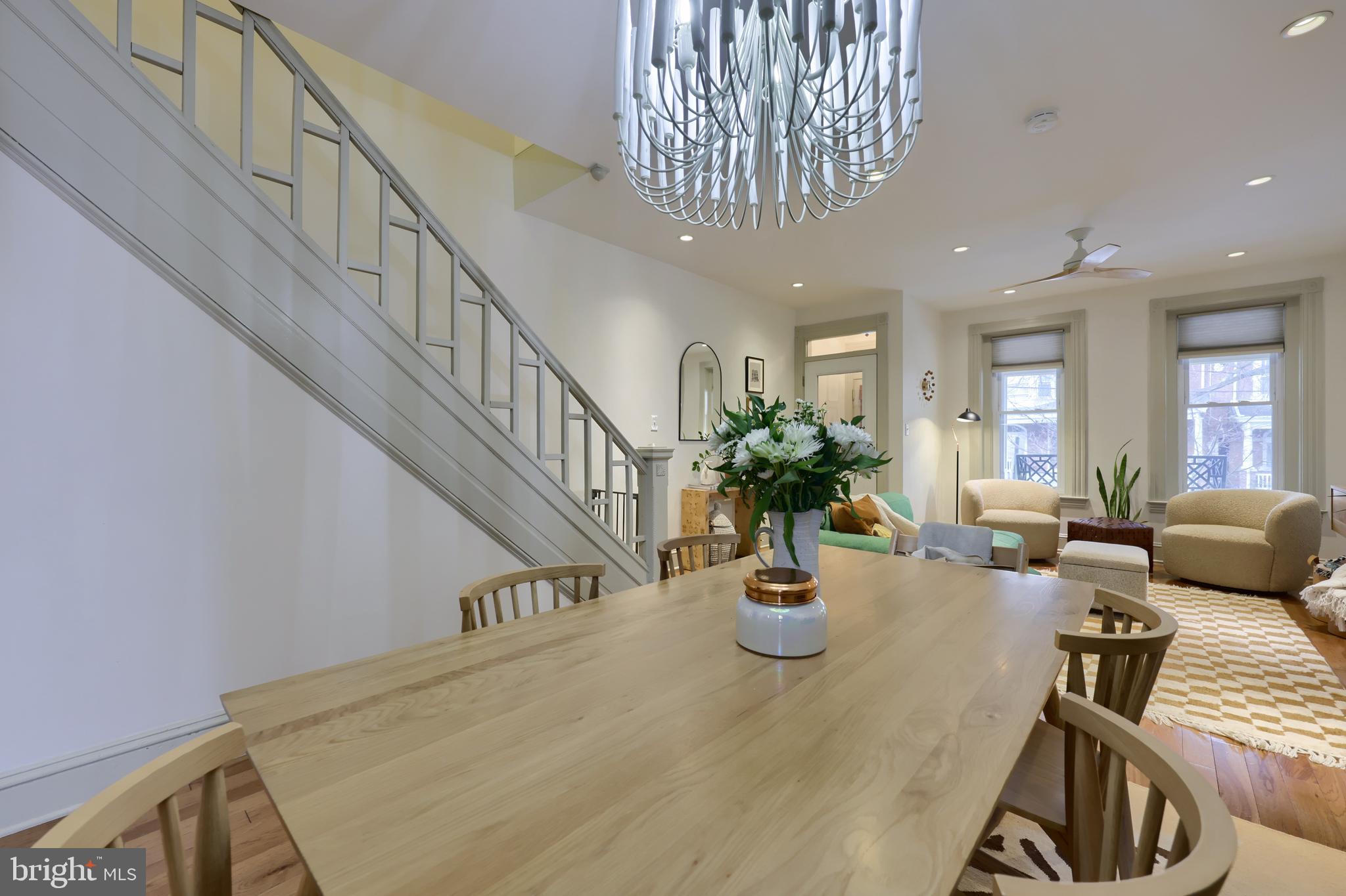 CHESTNUT HILL - Residential